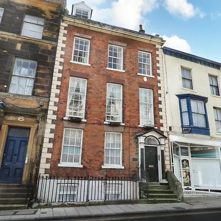 Regent House Apartment *