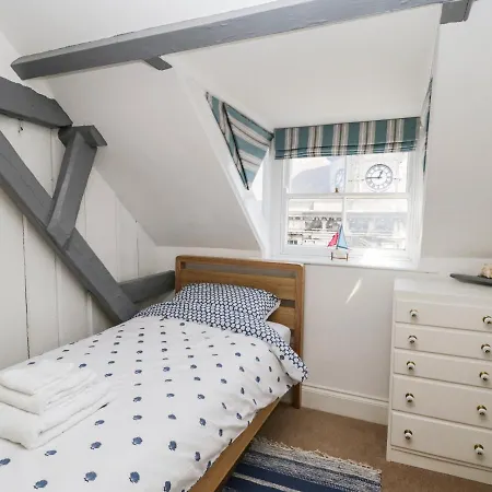 Regent House Apartment