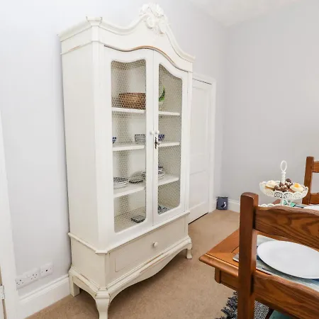 Regent House Apartment