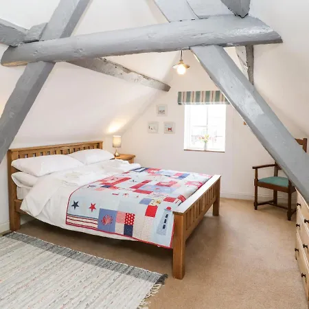 Regent House Apartment *