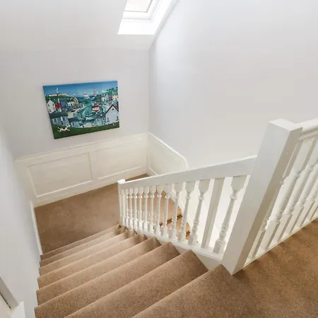 Regent House Apartment *